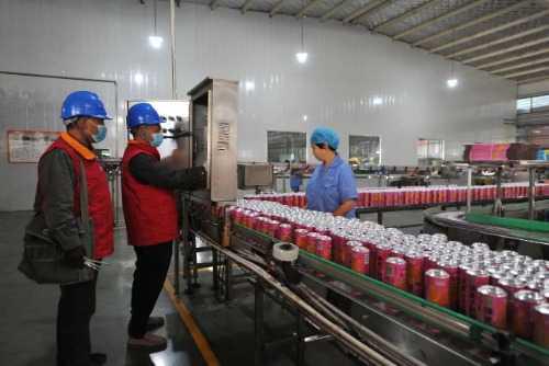 國網(wǎng)孟州市供電公司 電足產(chǎn)業(yè)興，日產(chǎn)60萬罐飲料暢銷全國